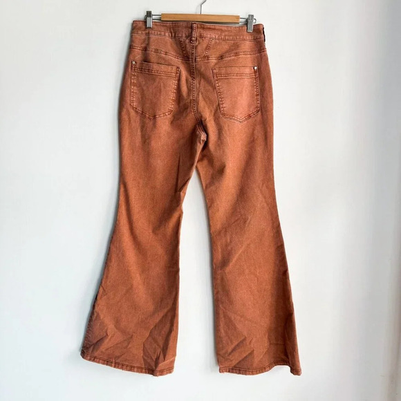 Anthropologie Pilcro Mid Rise Flared Leg Jeans 31 - Picture 2 of 8